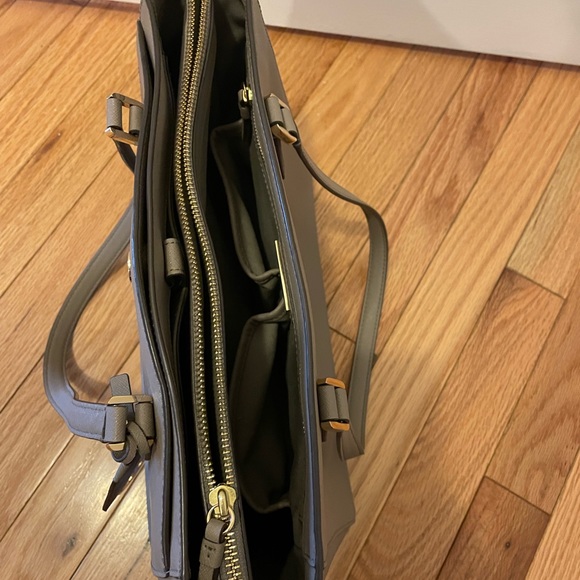 Tory Burch bag - Picture 4 of 8